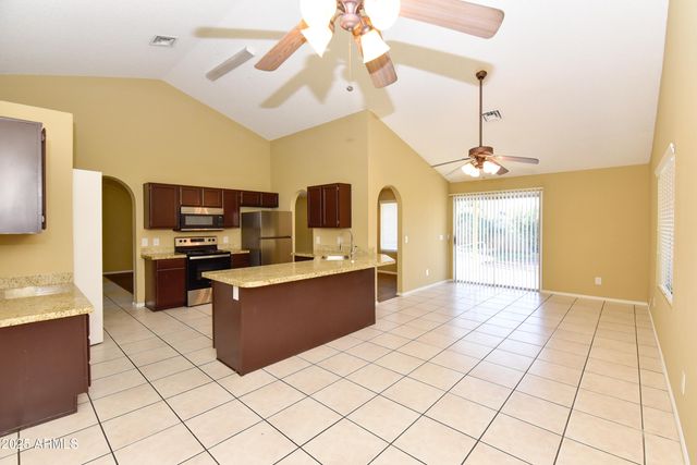 3653 W SARAGOSA Street, Chandler, AZ 85226