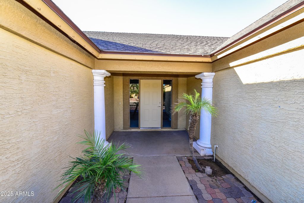 3653 W SARAGOSA Street, Chandler, AZ 85226