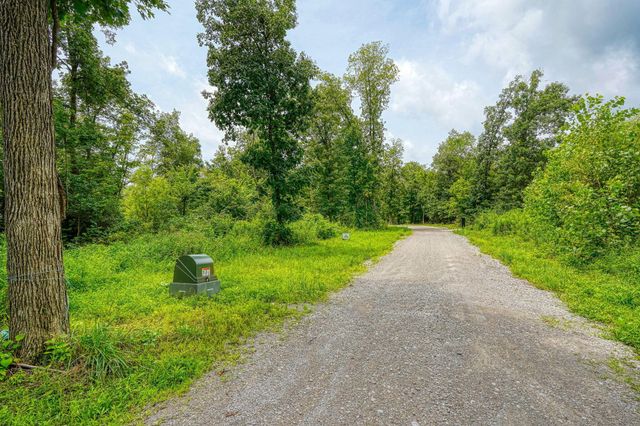 8245 Royalton Road SW, Lancaster, OH 43130