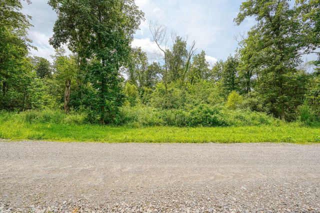 8245 Royalton Road SW, Lancaster, OH 43130