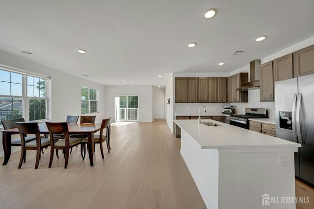 644 Lorhan Drive, Piscataway, NJ 08854