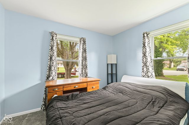 91 North Drive, Mooresville, IN 46158