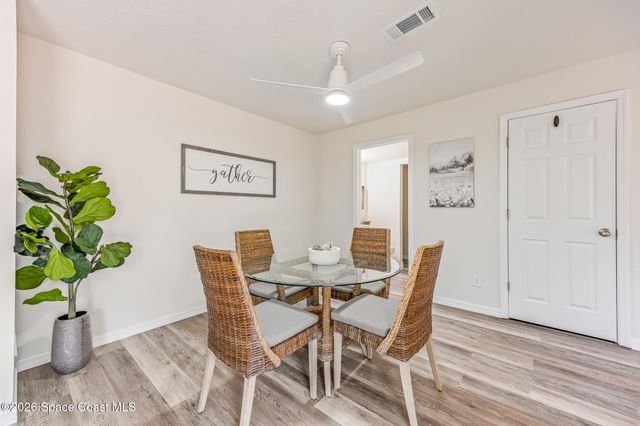 2715 Vista Oaks Circle NE, Palm Bay, FL 32905
