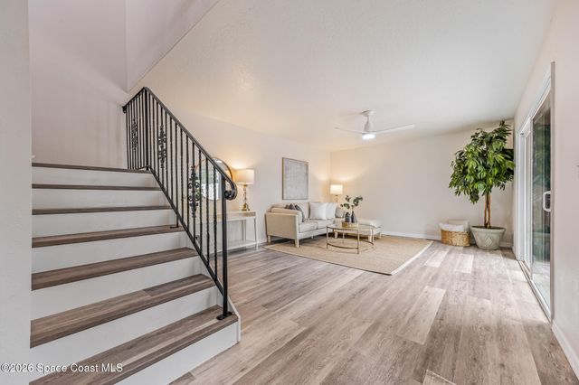 2715 Vista Oaks Circle NE, Palm Bay, FL 32905