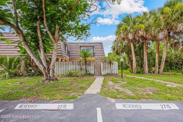 2715 Vista Oaks Circle NE, Palm Bay, FL 32905
