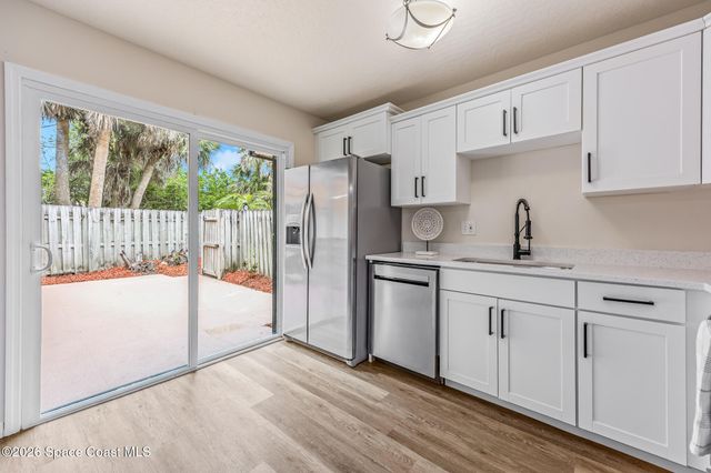 2715 Vista Oaks Circle NE, Palm Bay, FL 32905
