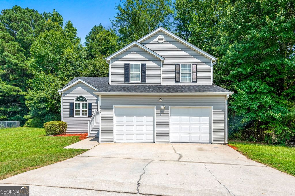 5595 Brenston Lane, Ellenwood, GA 30294