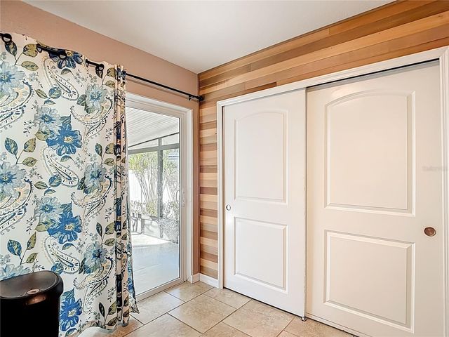 6614 WINDING OAK DRIVE, Tampa, FL 33625