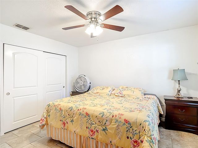 6614 WINDING OAK DRIVE, Tampa, FL 33625