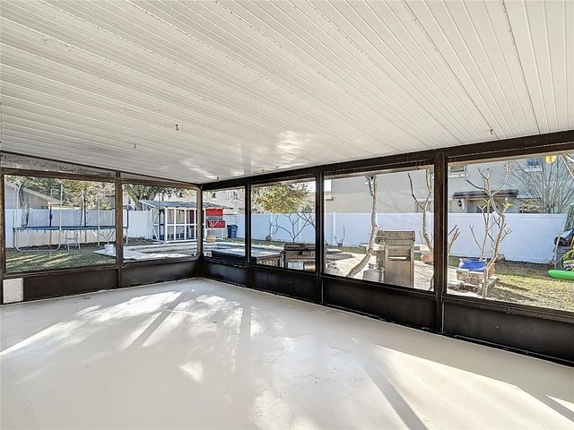 6614 WINDING OAK DRIVE, Tampa, FL 33625