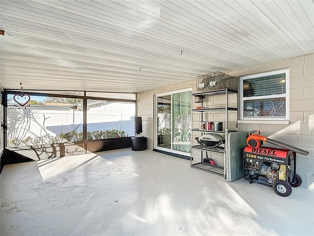 6614 WINDING OAK DRIVE, Tampa, FL 33625