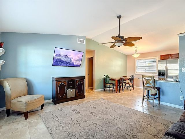 6614 WINDING OAK DRIVE, Tampa, FL 33625