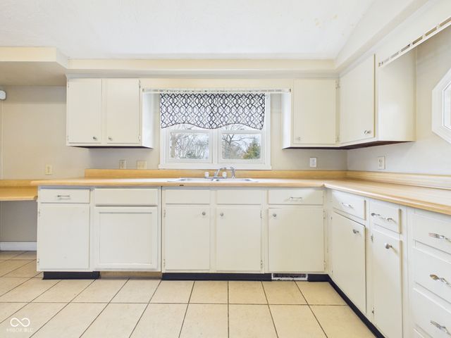 3535 Columbus Avenue, Anderson, IN 46013