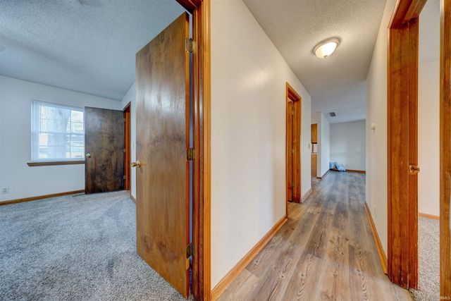 7504 Pendleton Avenue, Evansville, IN 47715