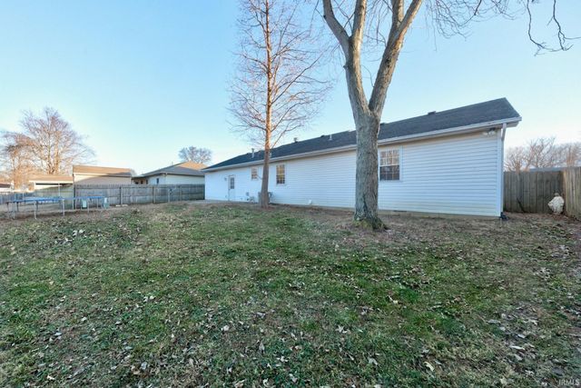 7504 Pendleton Avenue, Evansville, IN 47715