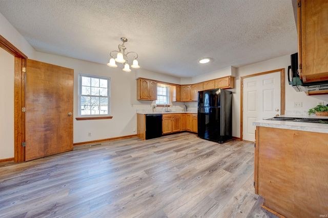 7504 Pendleton Avenue, Evansville, IN 47715