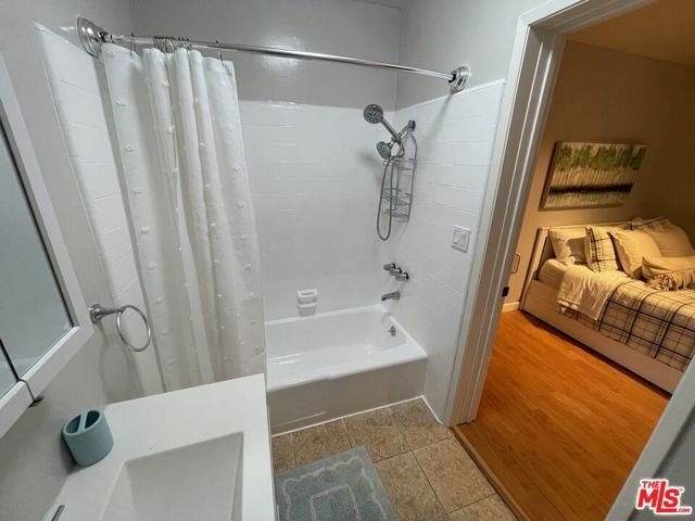 2128 N Beverly Glen Boulevard 2 STUDIO, Los Angeles, CA 90077