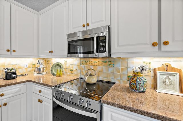 119 FLORIDA SHORES BOULEVARD, Daytona Beach, FL 32118