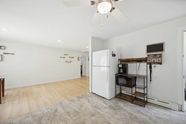 101 Edgewater Dr, Blackstone, MA 01504