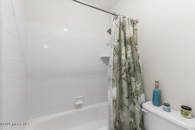 2 Fountain Lane, Clarksburg, NJ 08510