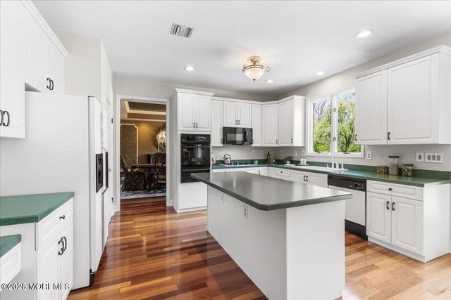 2 Fountain Lane, Clarksburg, NJ 08510