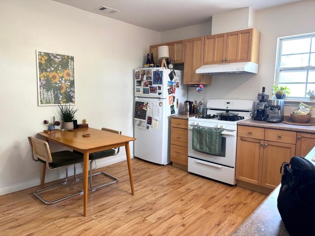 2007 La Casa DR B, Austin, TX 78704