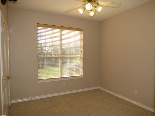 109 Country View Lane, Fate, TX 75189