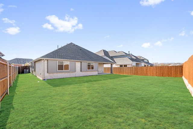 1609 Community Drive, Cedar Hill, TX 75116