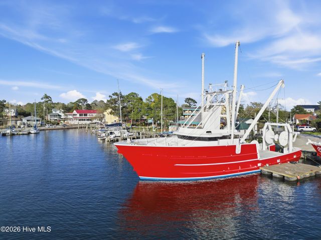 8054 Treasure Drive, Oriental, NC 28571