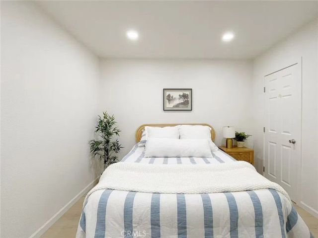 877 W Edna, Covina, CA 91722