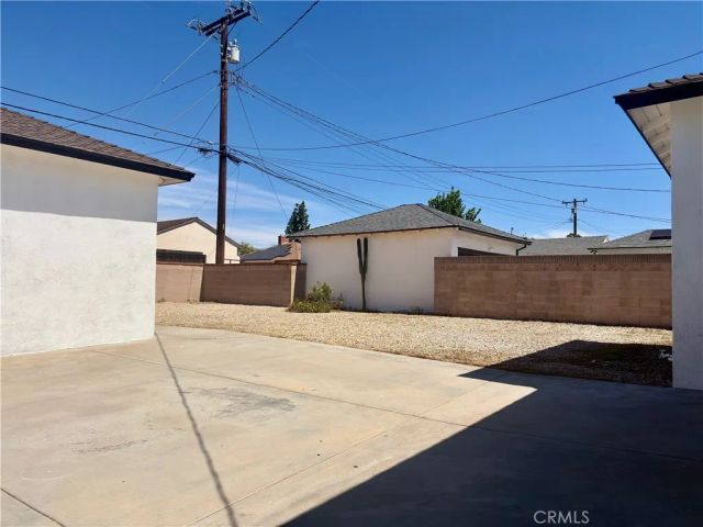 877 W Edna, Covina, CA 91722