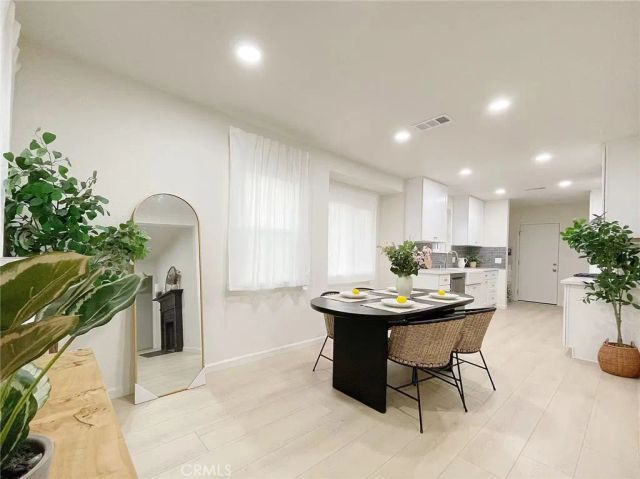 877 W Edna, Covina, CA 91722