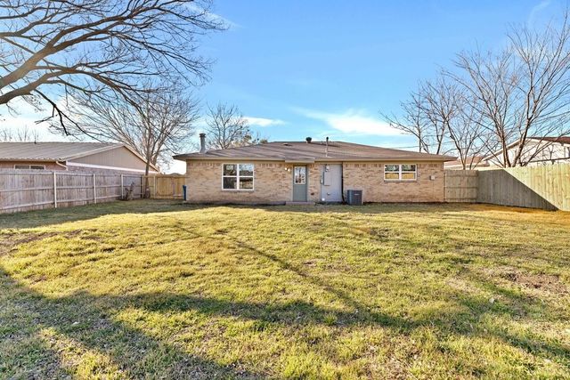 111 Lorie Street, Alvarado, TX 76009