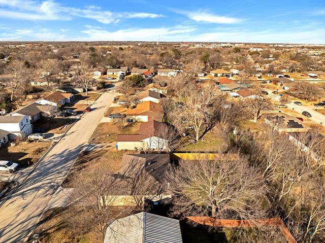 111 Lorie Street, Alvarado, TX 76009
