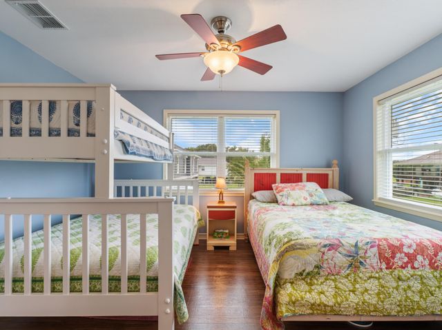 1730 W Bayshore Drive, Palacios, TX 77465