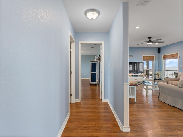 1730 W Bayshore Drive, Palacios, TX 77465