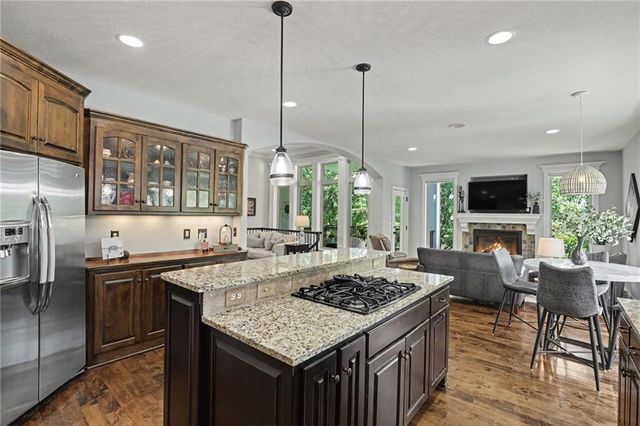 3412 SW Lois Lane, Lee's Summit, MO 64082