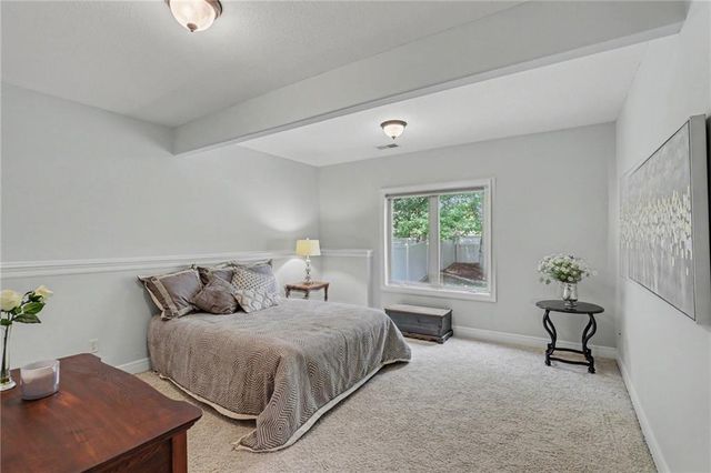 3412 SW Lois Lane, Lee's Summit, MO 64082