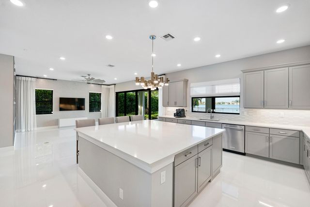 8685 Parkland Bay Drive, Parkland, FL 33076