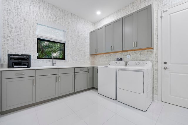 8685 Parkland Bay Drive, Parkland, FL 33076