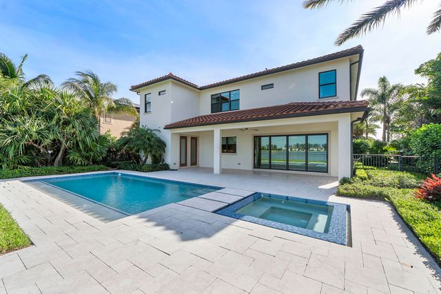 8685 Parkland Bay Drive, Parkland, FL 33076
