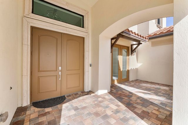 8685 Parkland Bay Drive, Parkland, FL 33076