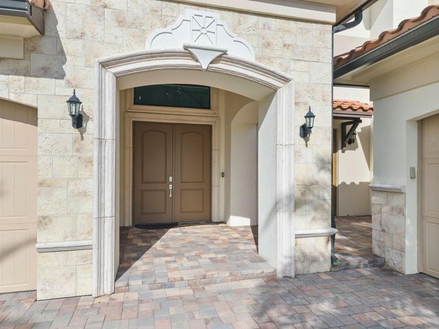 8685 Parkland Bay Drive, Parkland, FL 33076