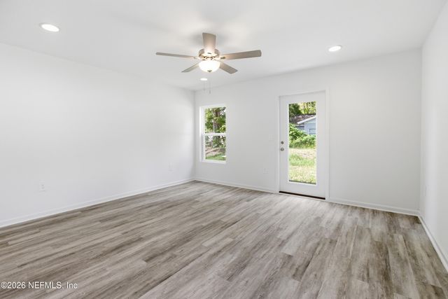 8942 5TH Avenue, Jacksonville, FL 32208