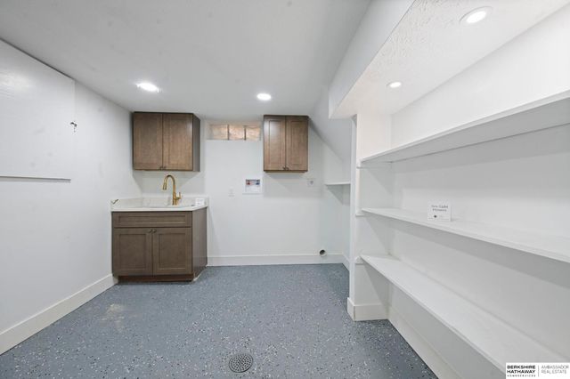 5119 Blondo Street, Omaha, NE 68104