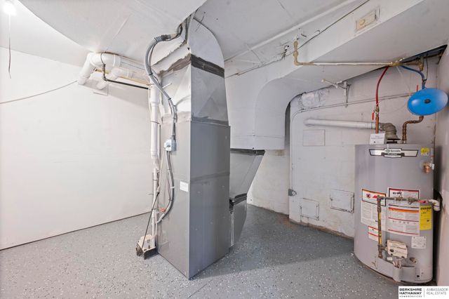 5119 Blondo Street, Omaha, NE 68104