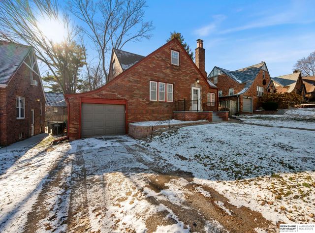 5119 Blondo Street, Omaha, NE 68104