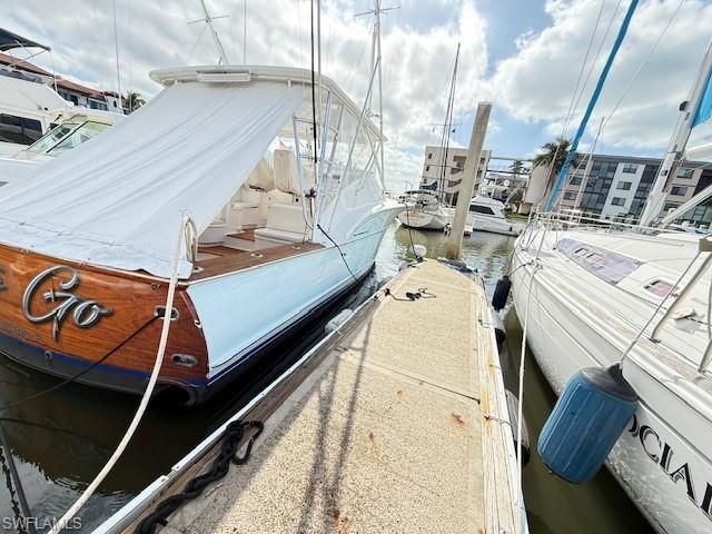 801 River Point DR, Naples, FL 34102