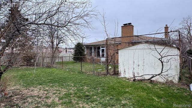 7117 N Evangeline Street, Dearborn Heights, MI 48127