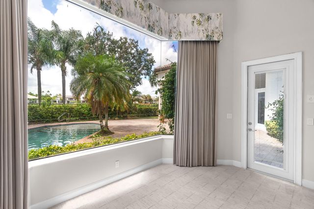 7270 Sarimento Place, Delray Beach, FL 33446